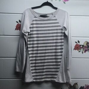 Women’s sweater finn & clover